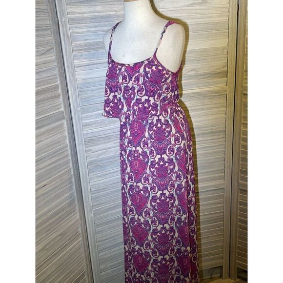 FrancescaâsâAlyaâ
Drapedâ
Sundress - Picture 16 of 16